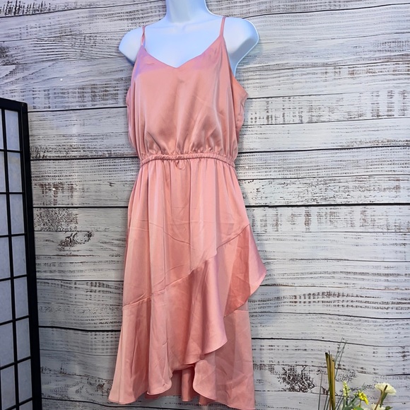 Nicole Miller Dresses & Skirts - NICOLE MILLER Peach Asymmetrical Ruffle Hem Midi Dress | Size Medium